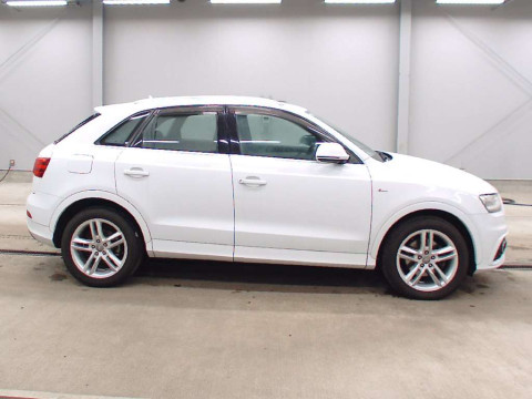 2013 Audi Q3 8UCPSF[2]