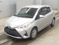 2017 Toyota Vitz