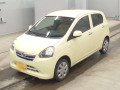 2013 Daihatsu Mira es