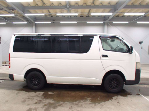 2005 Toyota Hiace Van KDH205V[2]