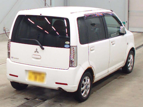 2010 Mitsubishi eK Wagon H82W[1]