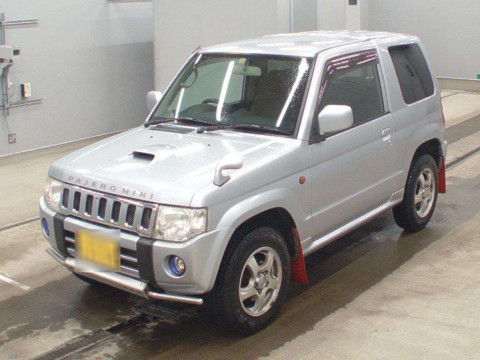 2010 Mitsubishi Pajero Mini H58A[0]