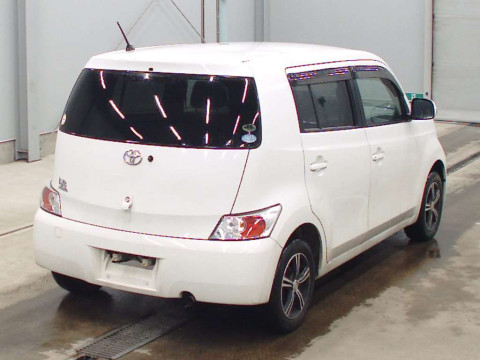 2010 Toyota bB QNC20[1]