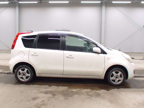 2008 Nissan Note NE11[2]