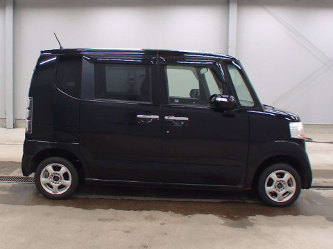 2013 Honda N-Box+ JF2[2]