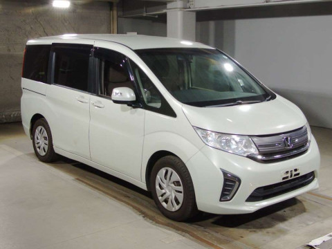 2015 Honda Step WGN RP1[2]