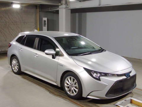 2019 Toyota Corolla Touring Wagon ZWE211W[2]