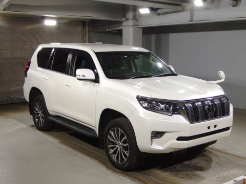 2020 Toyota Land Cruiser Prado TRJ150W[2]