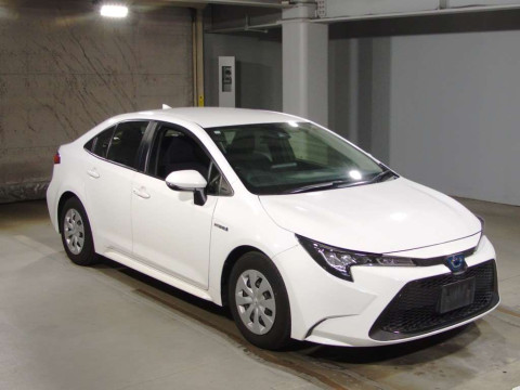 2019 Toyota Corolla Sedan ZWE211[2]