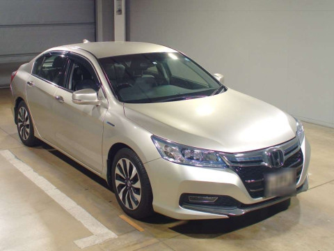 2014 Honda Accord Hybrid CR6[2]