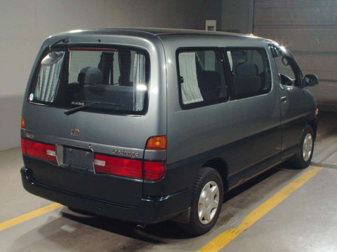 1995 Toyota Granvia KCH10W[1]