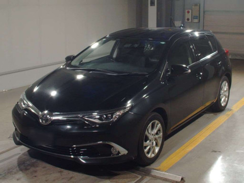 2016 Toyota Auris NZE181H[0]