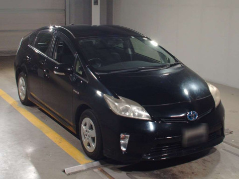 2012 Toyota Prius ZVW30[2]