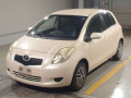 2005 Toyota Vitz