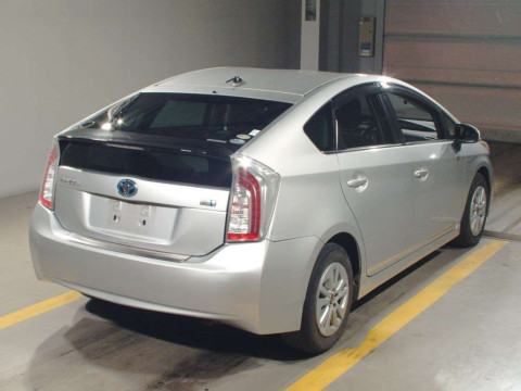 2013 Toyota Prius ZVW30[1]