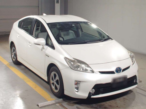 2012 Toyota Prius ZVW30[2]