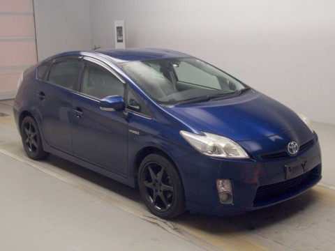 2010 Toyota Prius ZVW30[2]