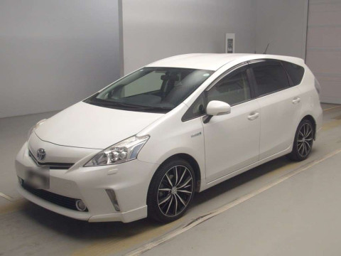 2014 Toyota Prius alpha ZVW41W[0]