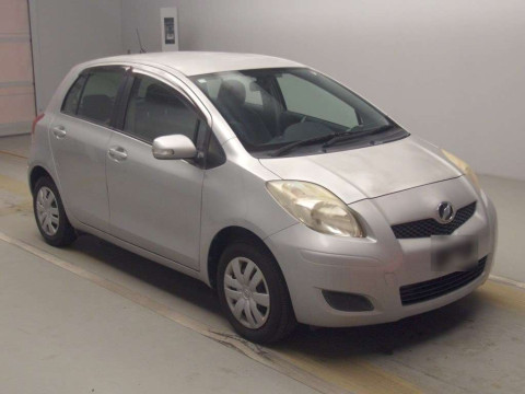 2010 Toyota Vitz KSP90[2]