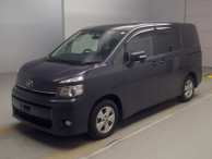 2010 Toyota Voxy