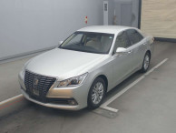 2013 Toyota Crown