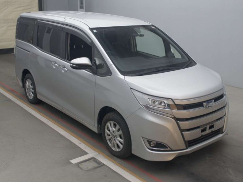 2020 Toyota Noah ZWR80G[2]