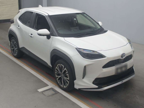 2022 Toyota YARIS CROSS MXPJ10[2]