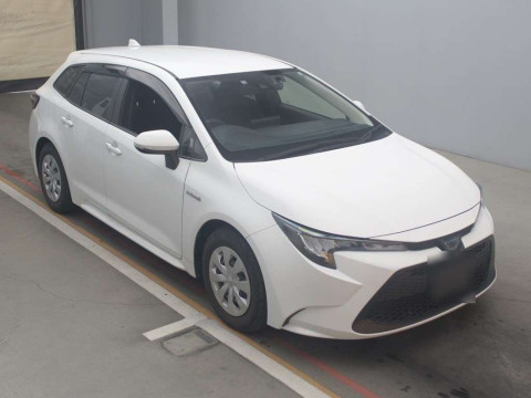 2020 Toyota Corolla Touring Wagon ZWE211W[2]