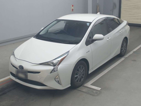 2017 Toyota Prius ZVW50[0]