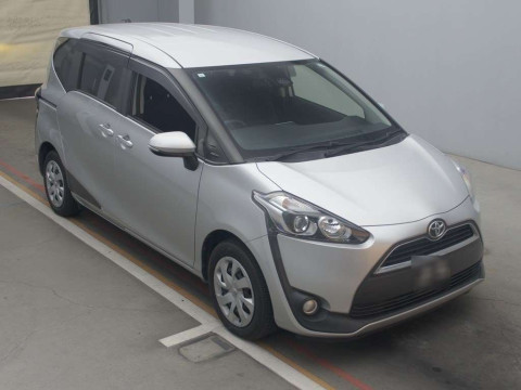 2017 Toyota Sienta NSP170G[2]