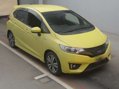 2014 Honda Fit Hybrid GP5[2]