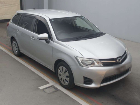 2013 Toyota Corolla Fielder NZE161G[2]