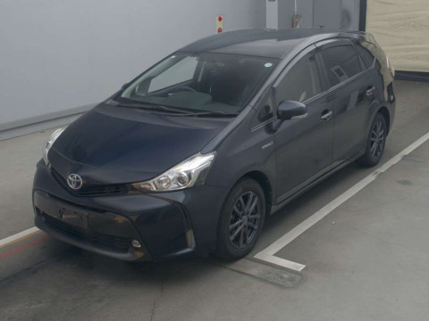 2017 Toyota Prius alpha ZVW41W[0]