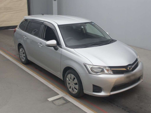 2012 Toyota Corolla Fielder NZE161G[2]