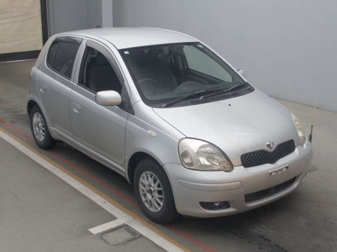 2004 Toyota Vitz SCP13[2]