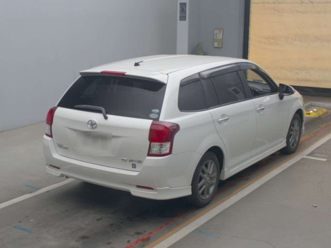 2014 Toyota Corolla Fielder NZE161G[1]