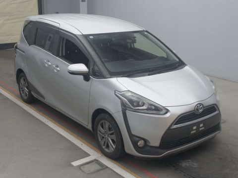 2015 Toyota Sienta NSP170G[2]