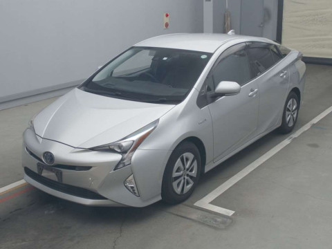 2016 Toyota Prius ZVW51[0]