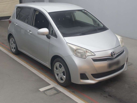 2013 Toyota Ractis NSP120[2]