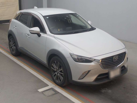 2015 Mazda CX-3 DK5FW[2]