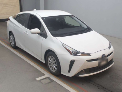 2020 Toyota Prius ZVW51[2]