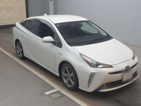 2019 Toyota Prius ZVW51[2]