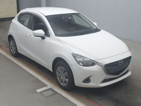 2015 Mazda Demio DJ3AS[2]