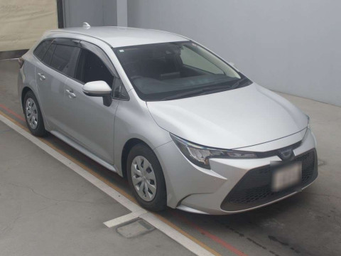 2020 Toyota Corolla Touring Wagon ZWE211W[2]