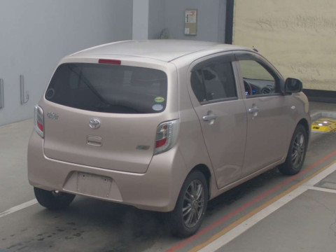 2014 Toyota Pixis Epoch LA300A[1]