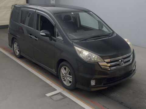 2008 Honda Step WGN RG1[2]