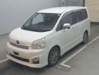 2012 Toyota Voxy