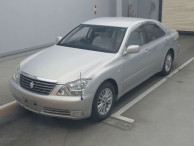 2004 Toyota Crown