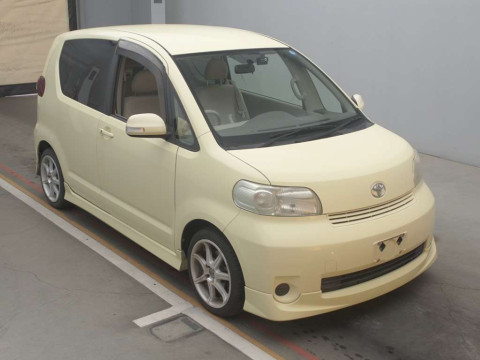 2009 Toyota Porte NNP10[2]