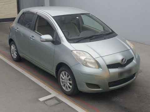 2010 Toyota Vitz KSP90[2]